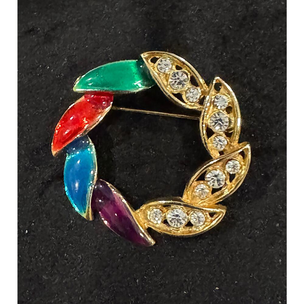 Vintage Multicolor Enamel & Rhinestone Wreath Pin Gold Tone 1.25” Brooch - Picture 1 of 3